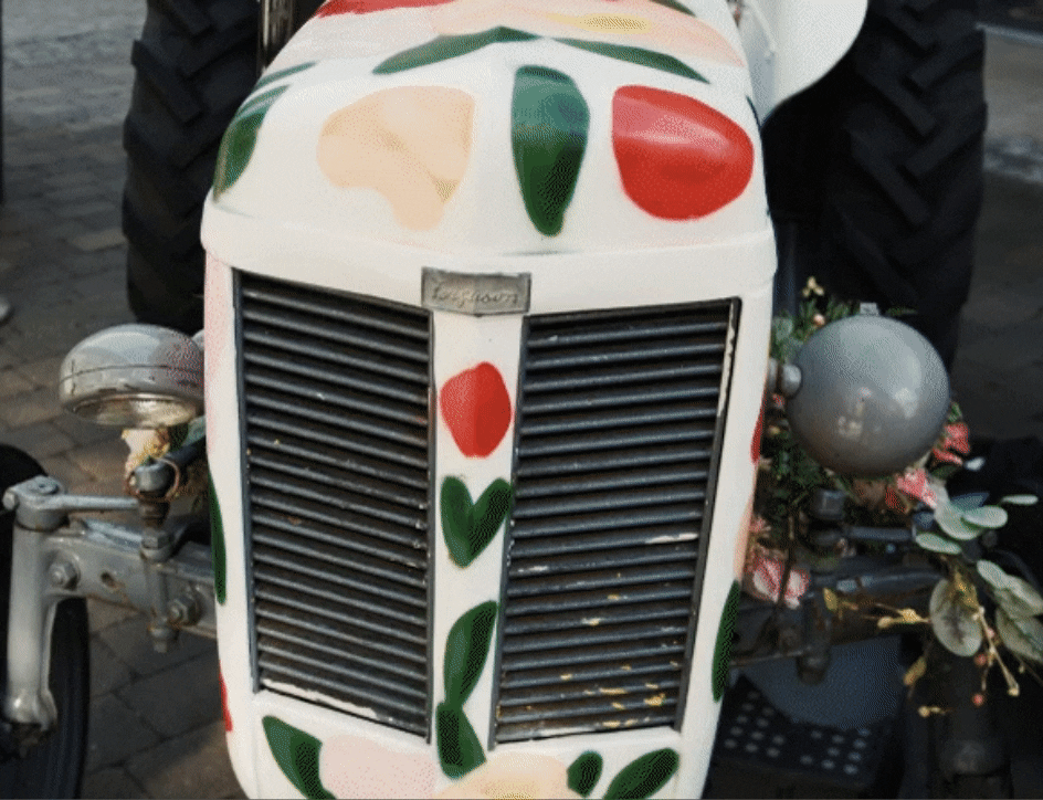 Handpainted tractor at Boulevard shopping centre for Spring campaign